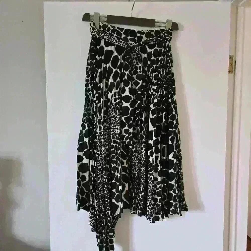Topshop asymmetrical  skirt - Picture 2 of 4